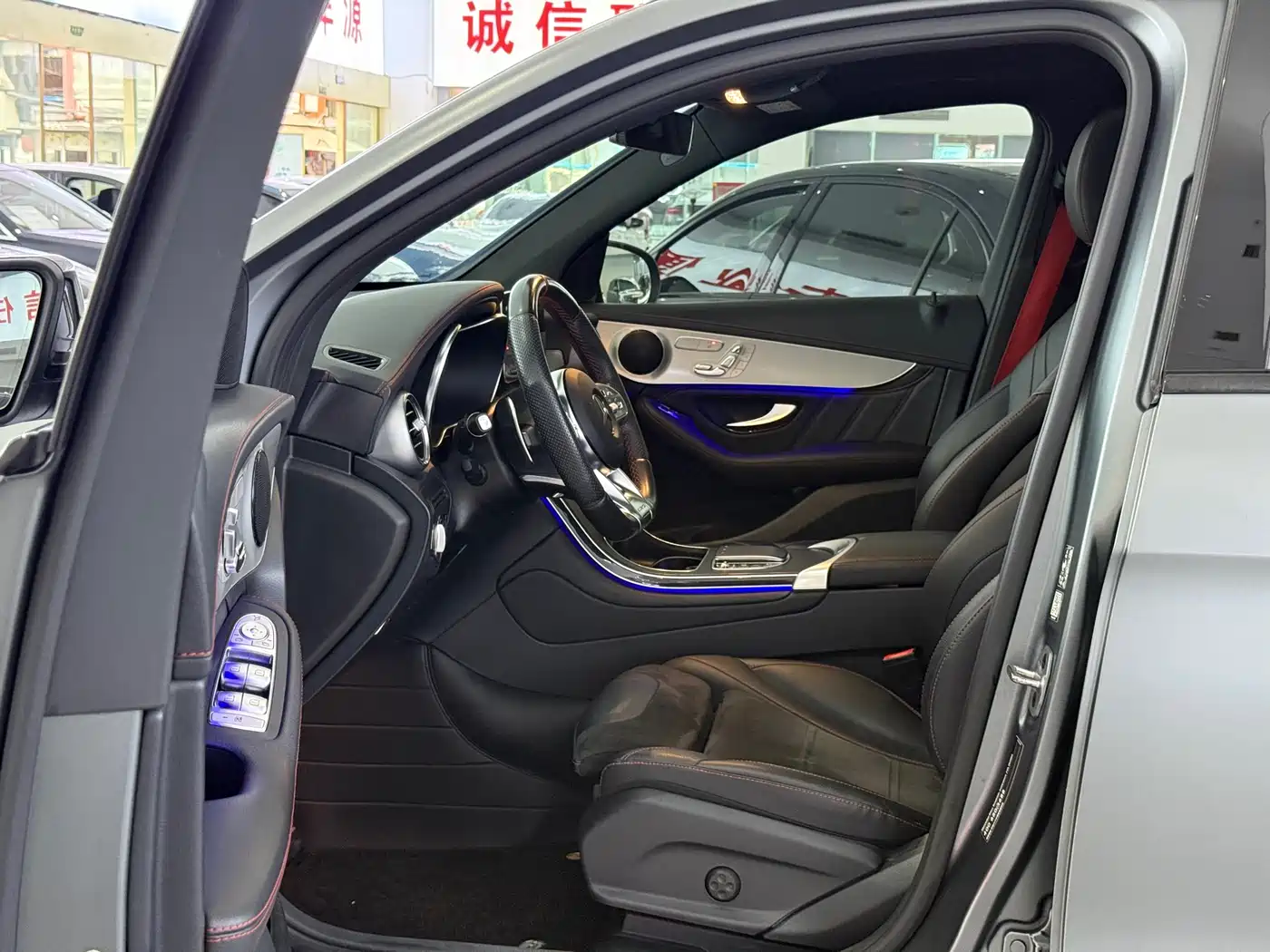 MERCEDES-BENZ GLC AMG