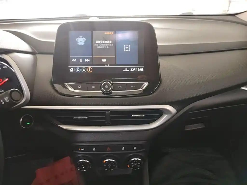 Chevrolet Trax 2019 Redline 335T CVT Extreme Edition (China VI) фото 13