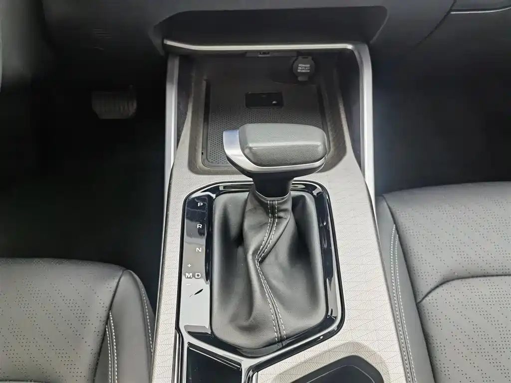 GEELY AUTOMOBILE EMGRAND