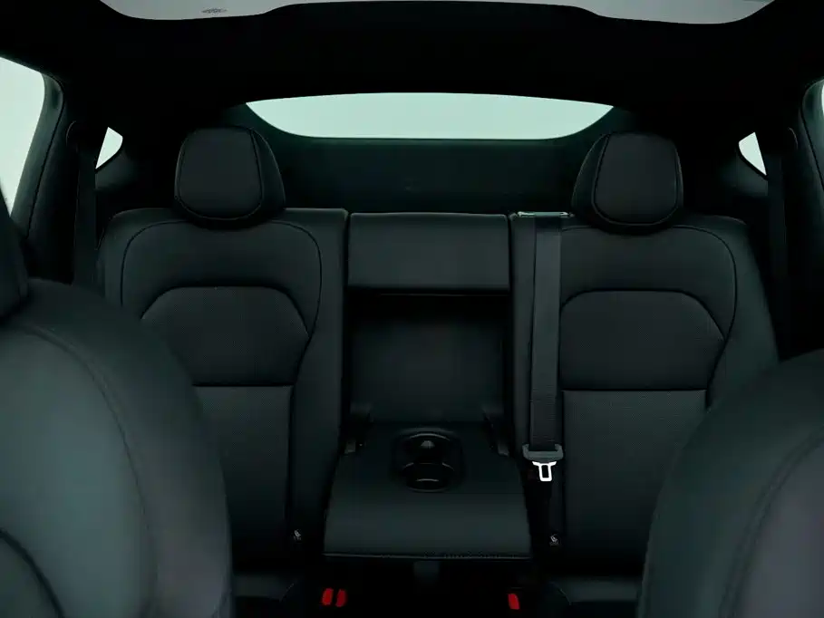 Фото 21 - Tesla Model Y