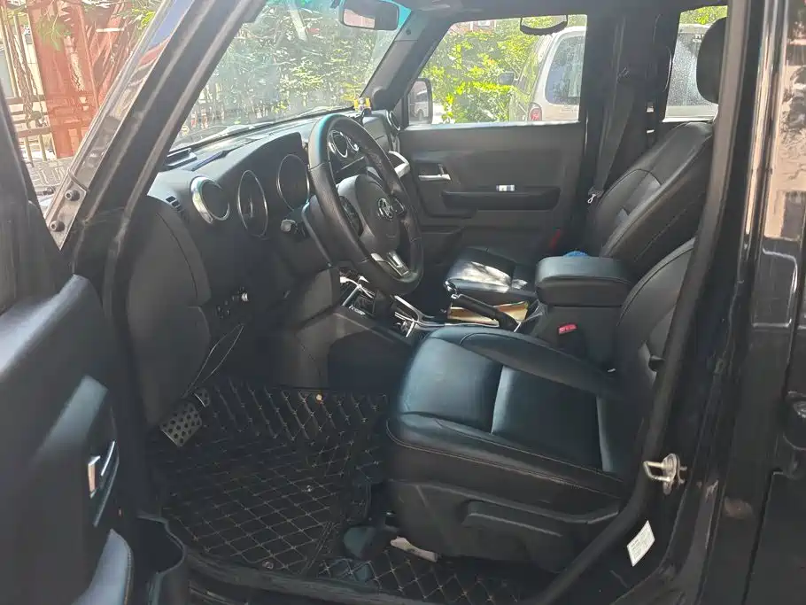 BAIC ORV Beijing Offroad BJ40 2016 2016 Model 40L 2.3T Automatic 4WD Exclusive
