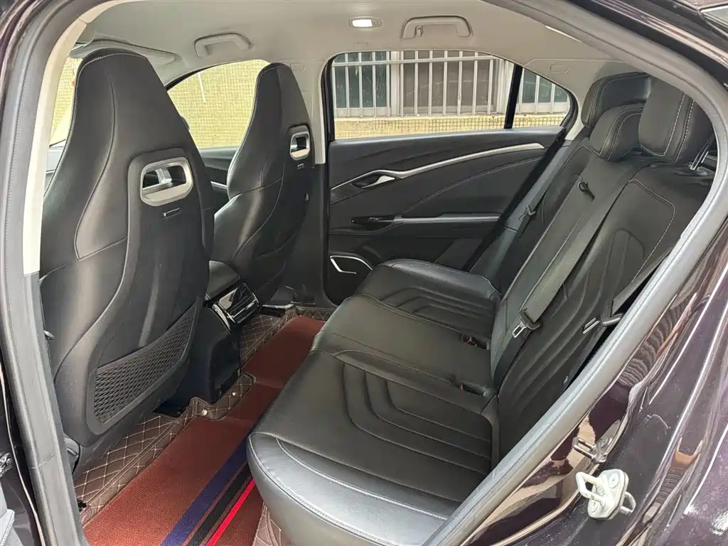 NEZHA AUTOMOBILE NEZHA U