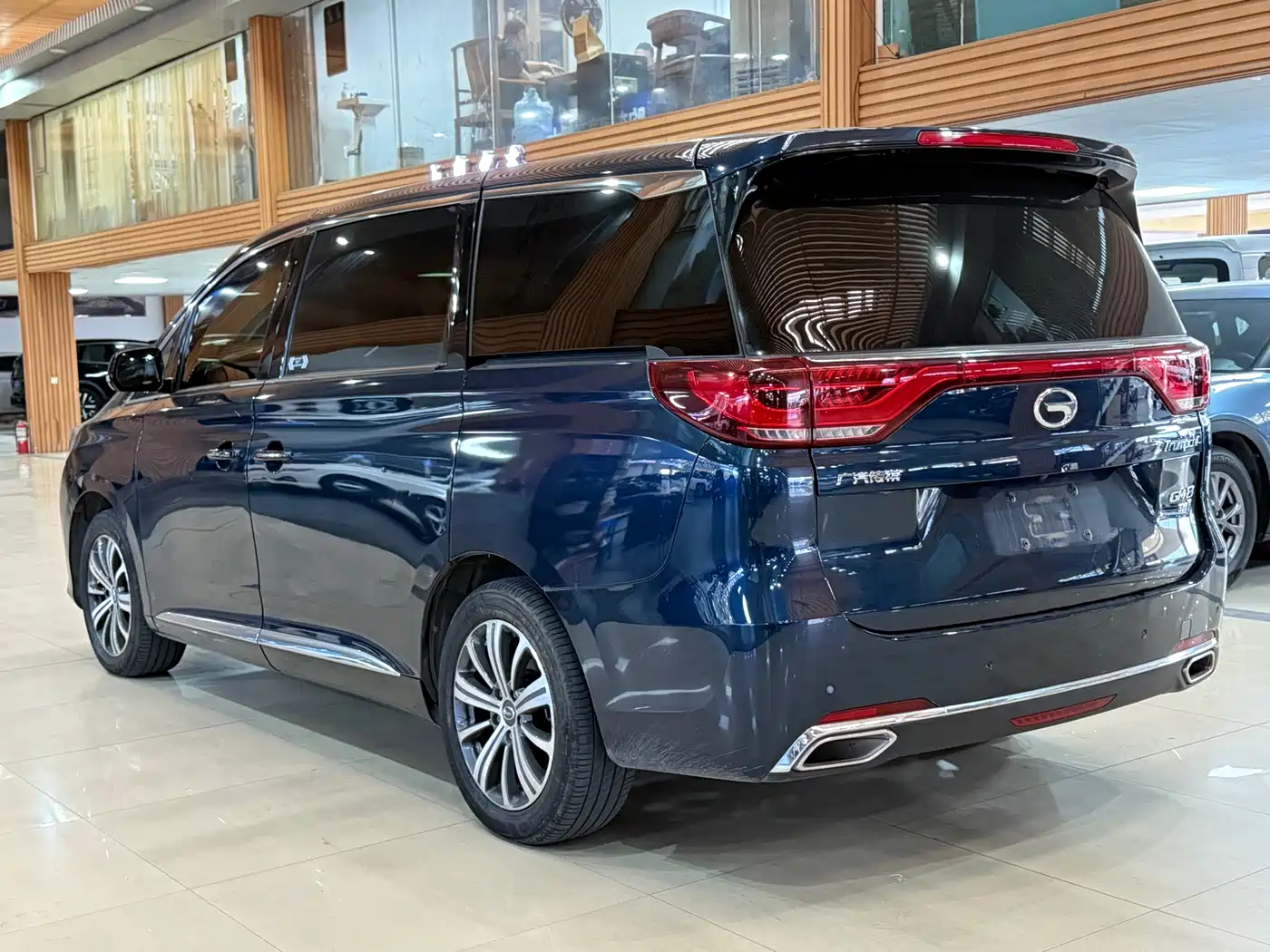 GAC Trumpchi Trumpchi M8 2018 320T Premium Edition фото 3