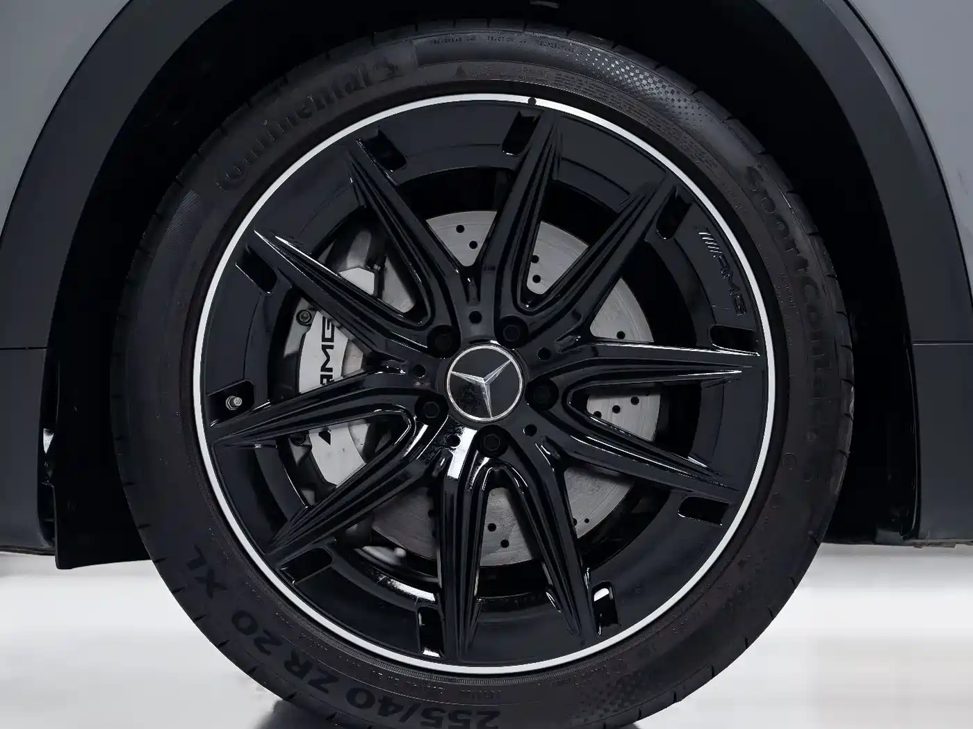 Mercedes-Benz GLB AMG 2024 AMG GLB 35 4MATIC фото 11