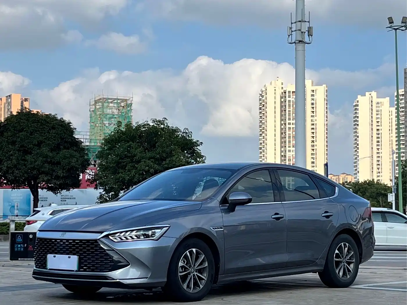 BYD Qin PLUS 2021 DM-i 55KM Premium