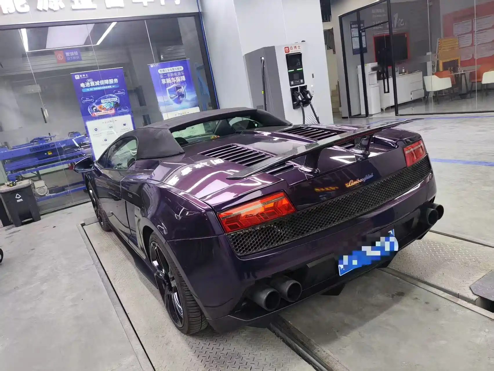 Фото 2 - Lamborghini Gallardo