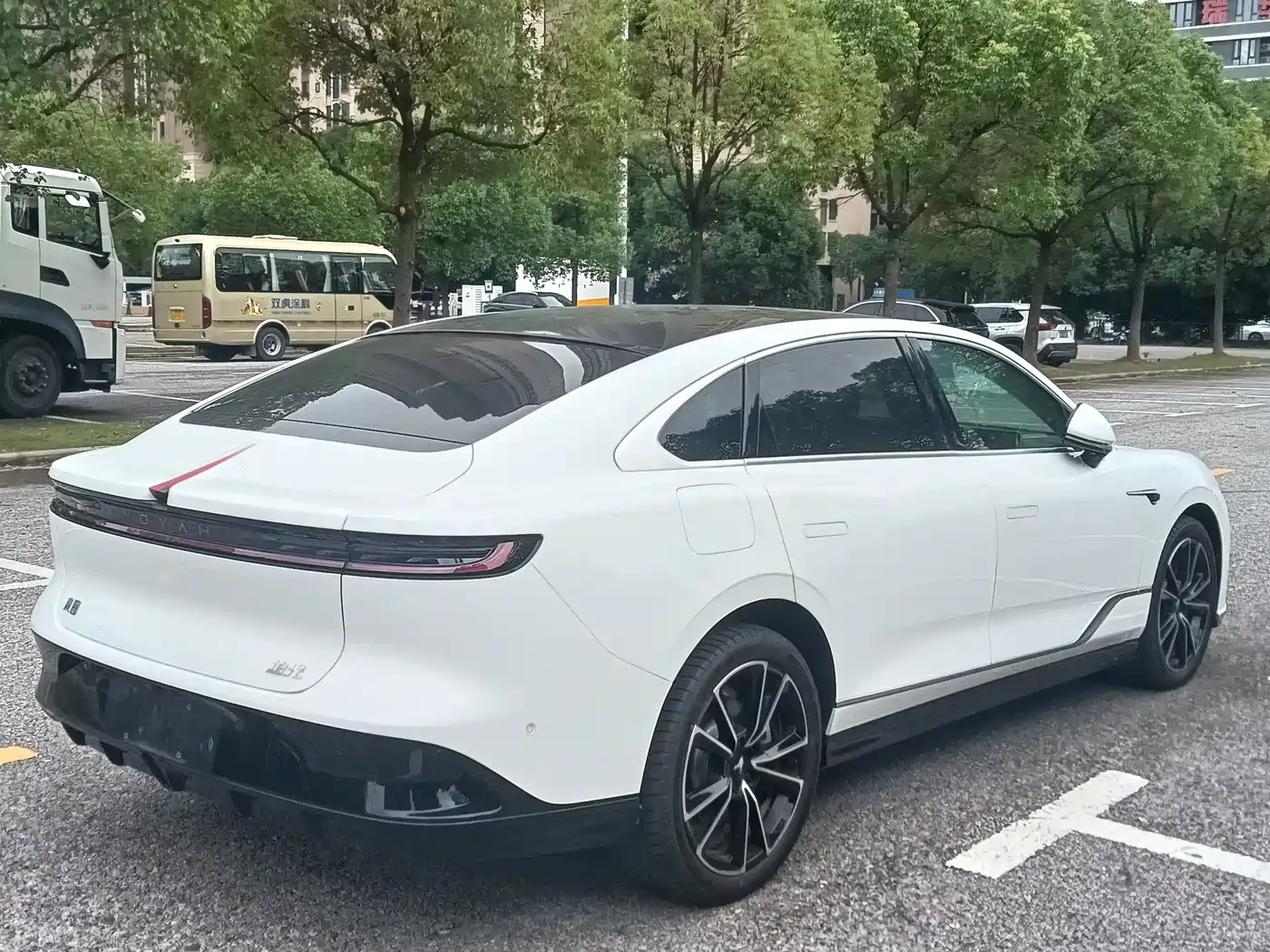 Voyah Passion 2025 2024 PHEV AWD Ultra Long Range Flagship