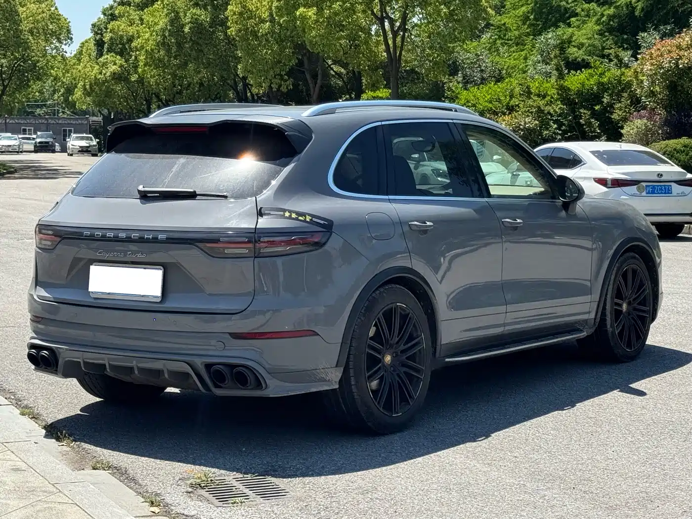 Porsche Cayenne 2011 Cayenne S 4.8L фото 4