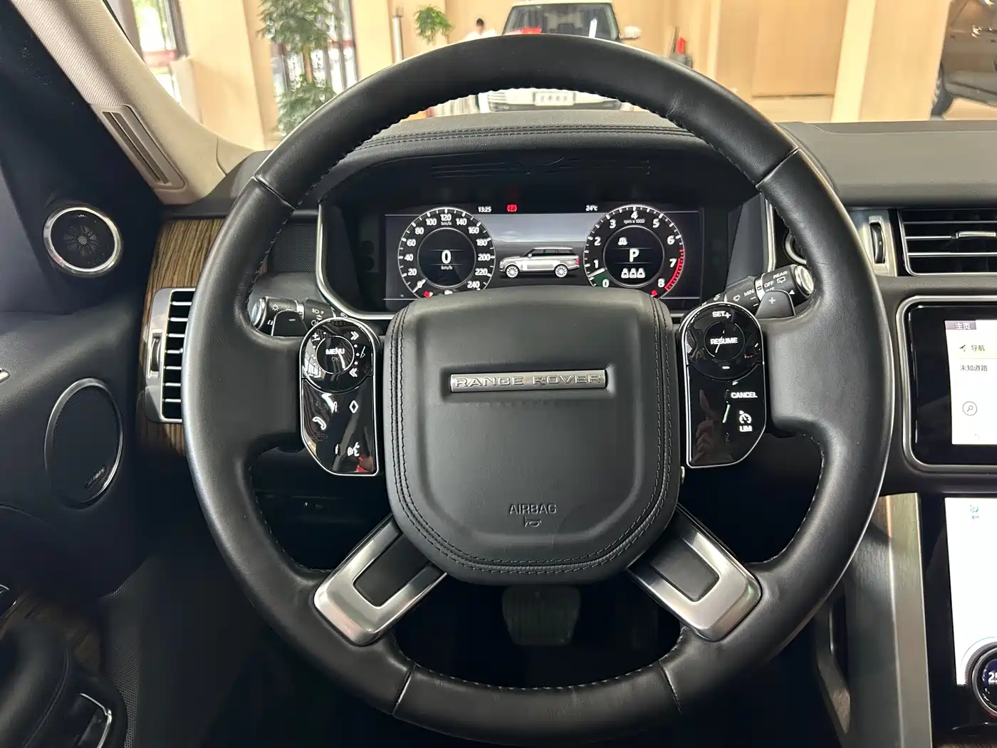 Land Rover Range Rover 2019 3.0 SC V6 Golden Age Edition фото 20