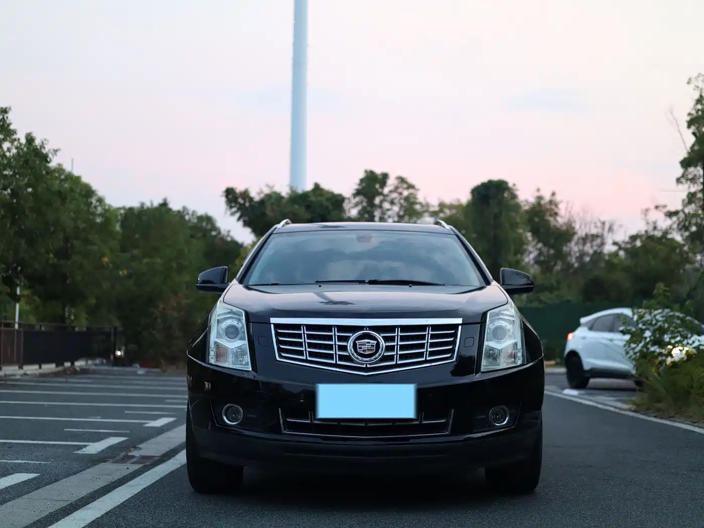 Photo 2 - Cadillac SRX