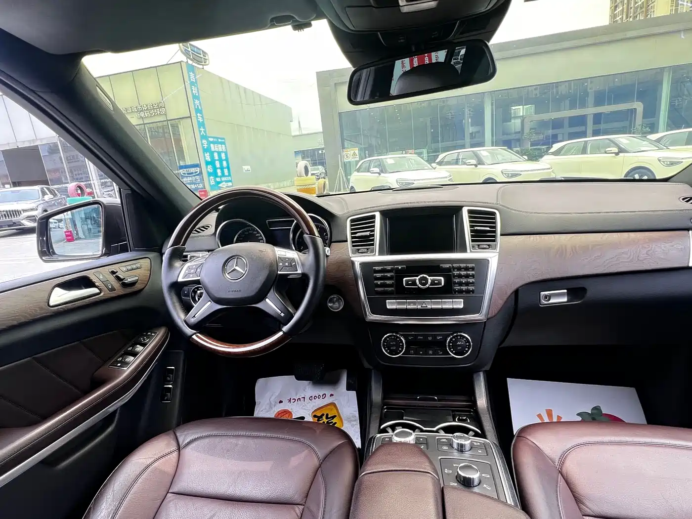 Mercedes-Benz GL-Class 2013 GL 500 4MATIC фото 10
