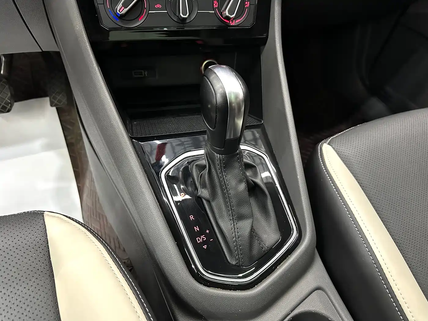 Jetta VS7 2020 2021 1.4T Automatic Delight Edition