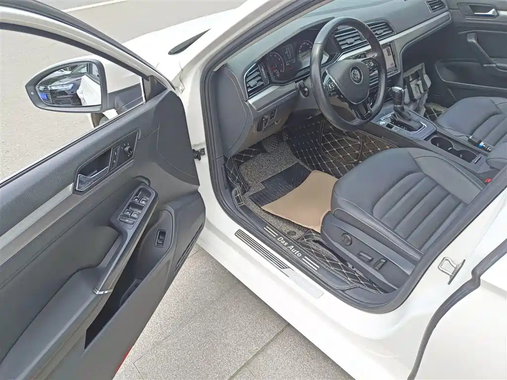 Volkswagen Lamando 2019 280TSI DSG Comfort Edition China V фото 17
