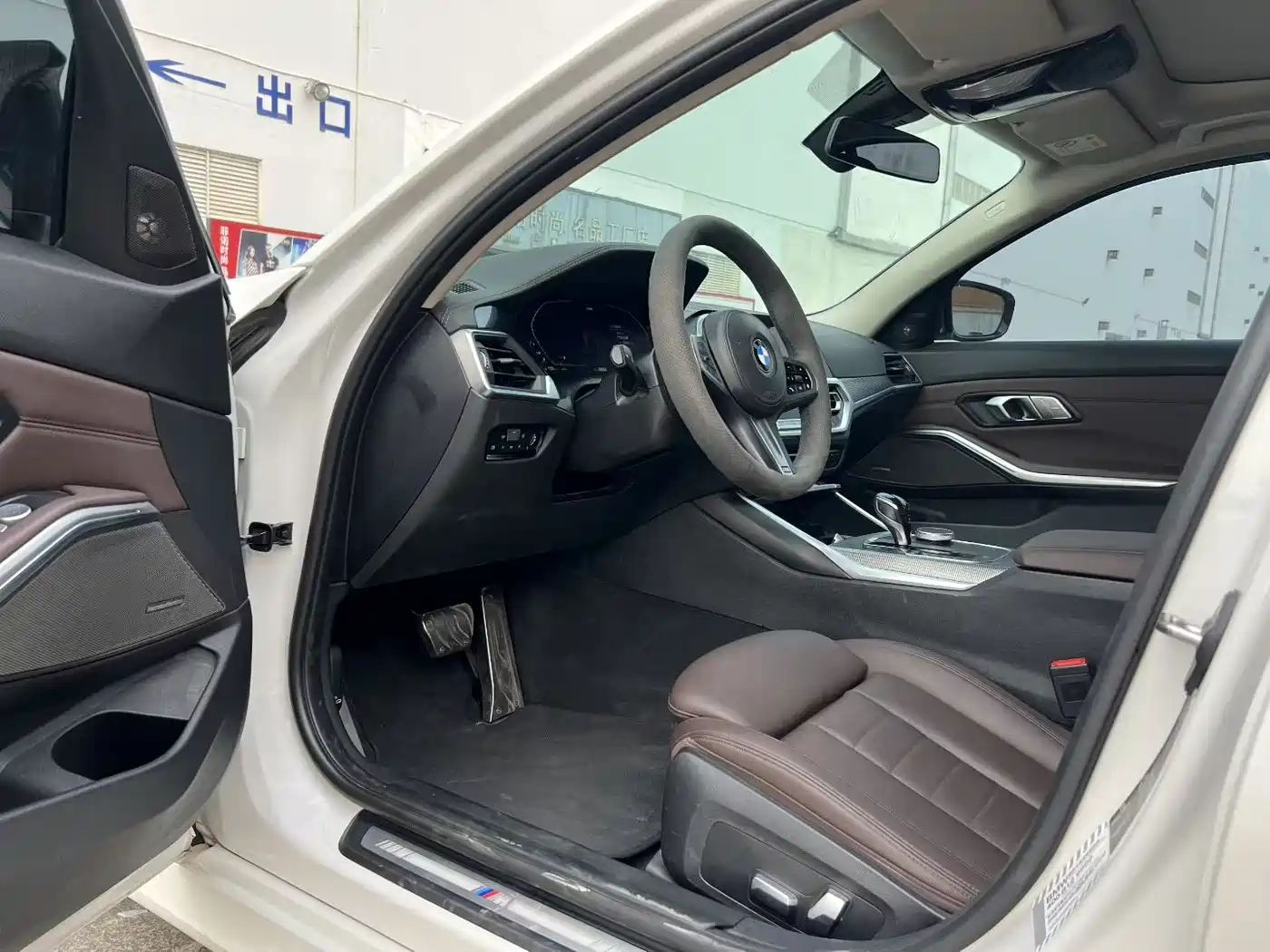 BMW 3 Series 2020 325Li M Sport Black Night Package фото 3