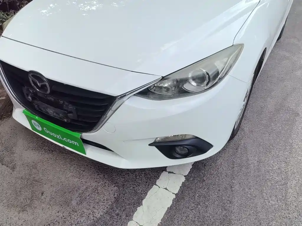 Mazda Mazda 3 2014 2014 Sedan 1.5L Automatic Luxury