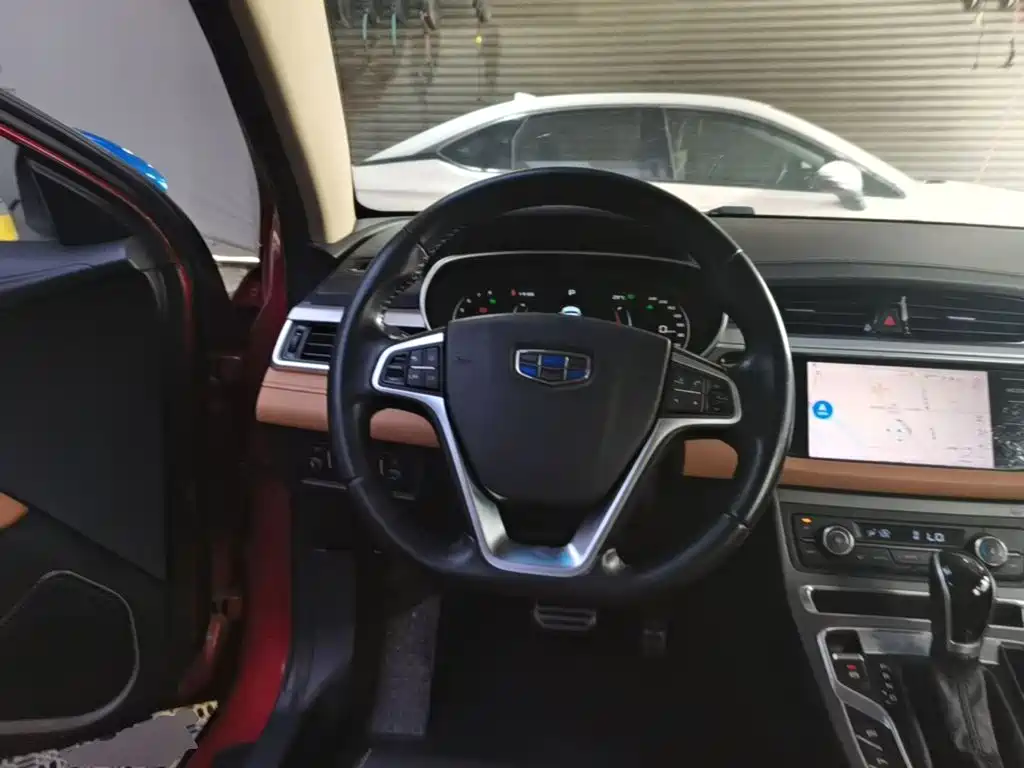 Фото 11 - Geely Vision S1