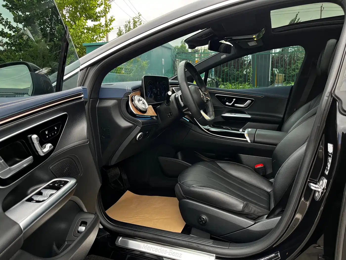 Mercedes-Benz EQE 2022 350 Pioneer Edition фото 5