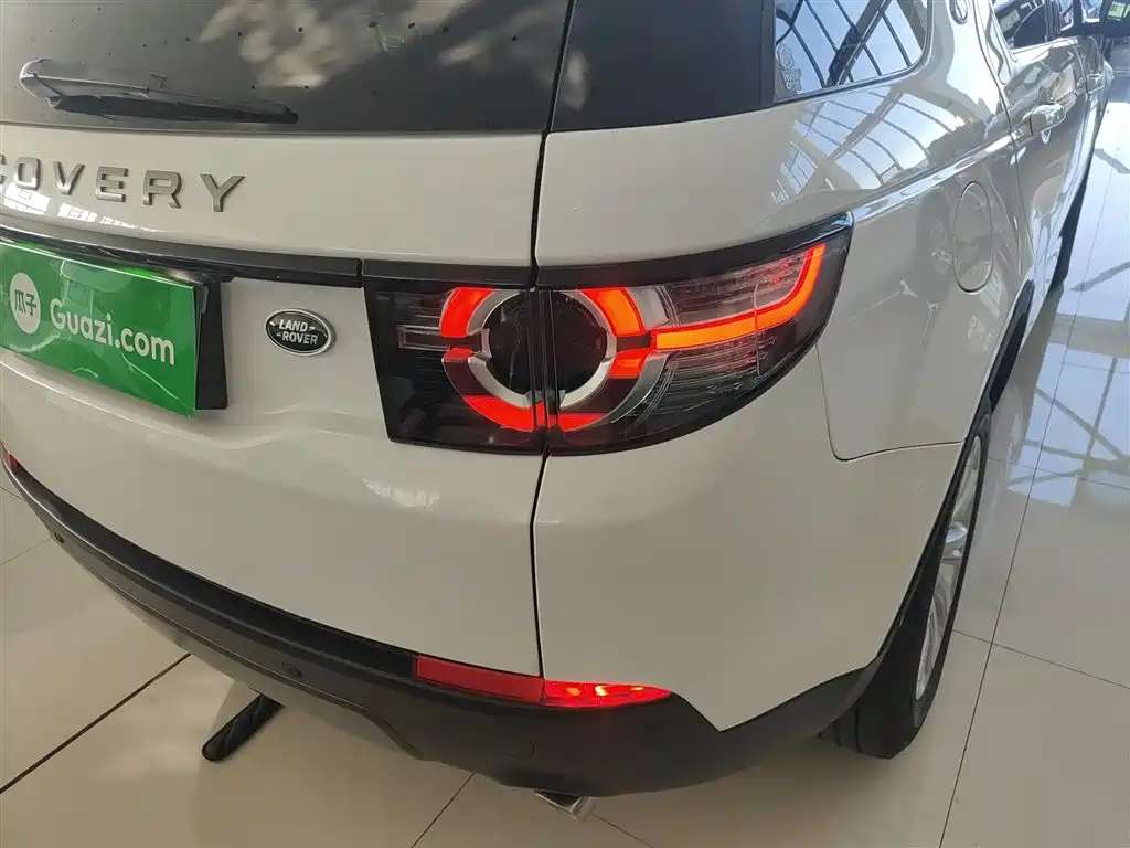 Land Rover Discovery Sport 2019 240PS SE Edition China VI фото 24