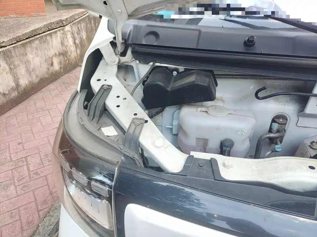 Changan Kaicheng Changan Ruixing EM60 2025 2025 Passenger Comfort 6-seater 240km Liftgate 60kW