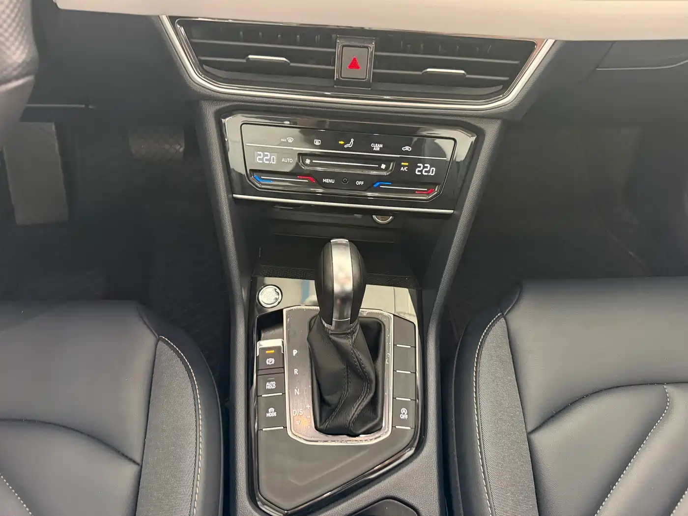 Volkswagen Tharu, миниатюра 10