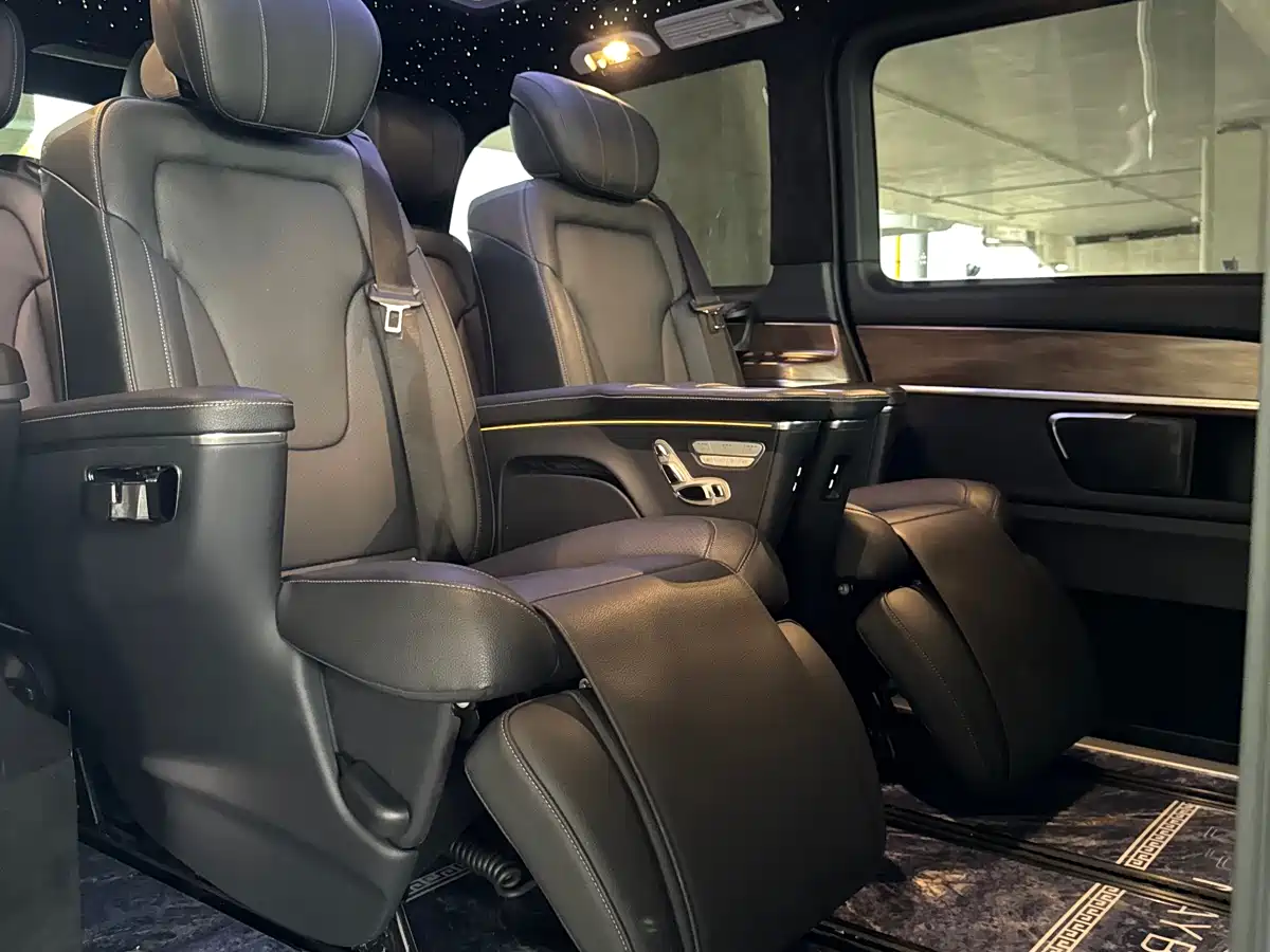 Mercedes-Benz V-Class 2021 V 260 Premium Edition фото 29