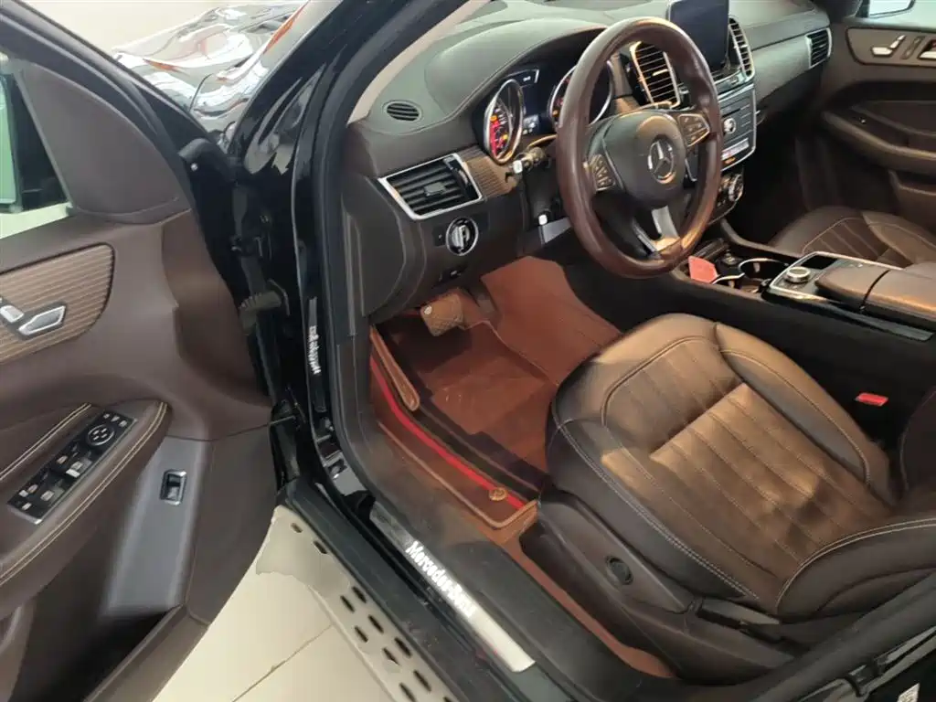 Mercedes-Benz GLE 2018 GLE 320 4MATIC Dynamic Ultimate Edition фото 16
