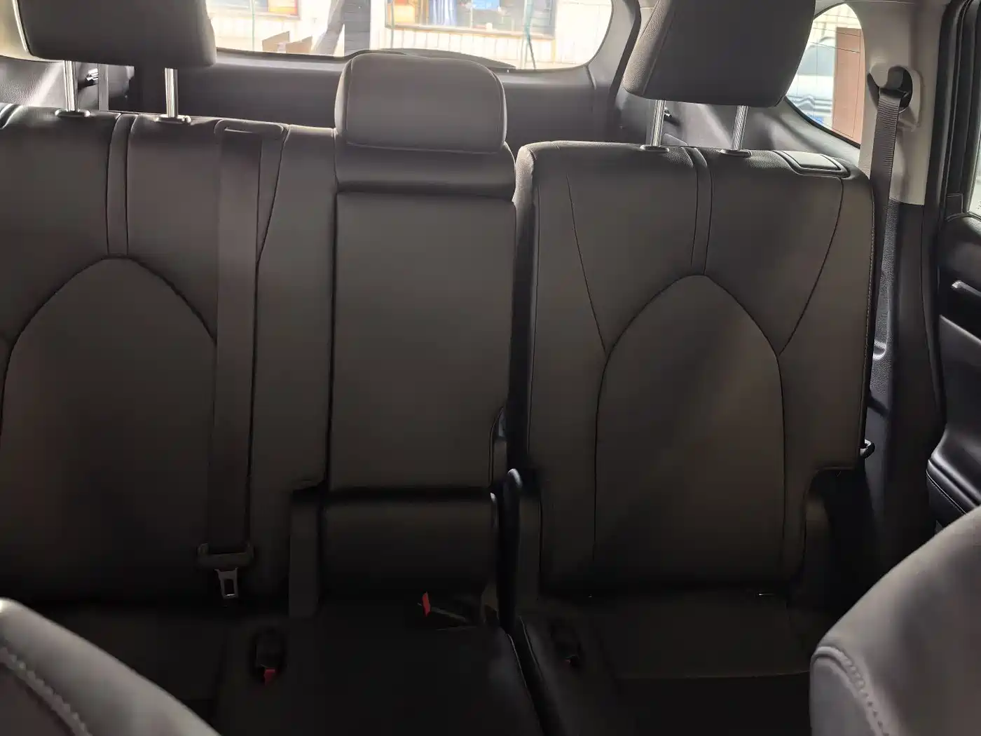 Toyota Highlander 2022 Model Dual Engine 2.5L 4WD Premium Edition 7-Seater фото 15