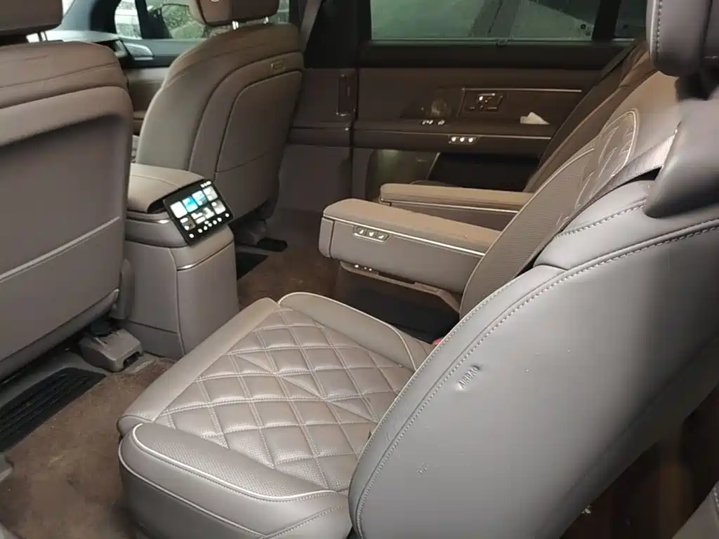NIO ES8 2026 2025 Model 6-Seat Executive Luxury Edition