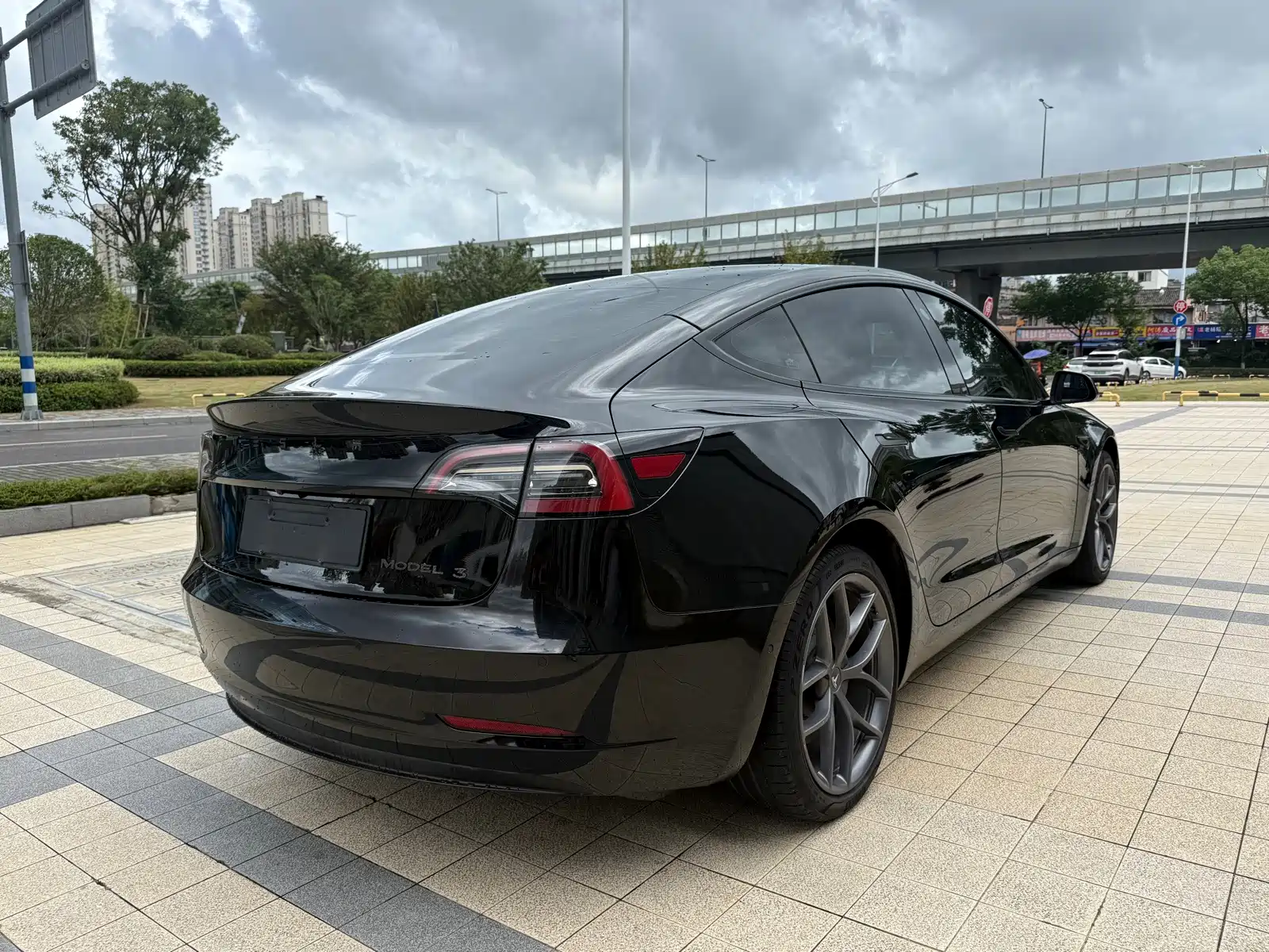 Фото 12 - Tesla Model 3