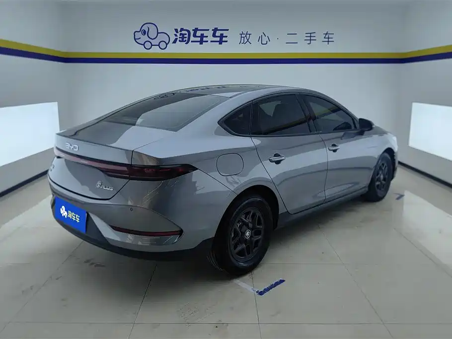 BYD Qin PLUS 2025 DM-i Smart Drive 55KM Leader фото 3