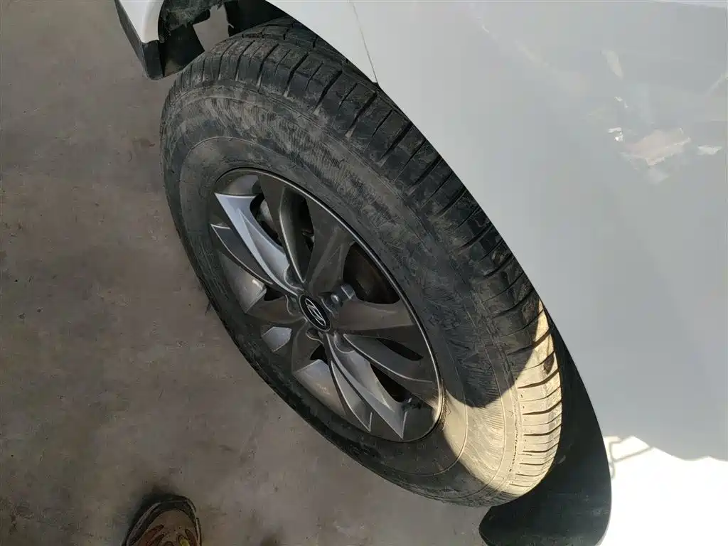 Hyundai Beijing Hyundai ix35 2015 2.0L Automatic 2WD Comfort China V фото 23