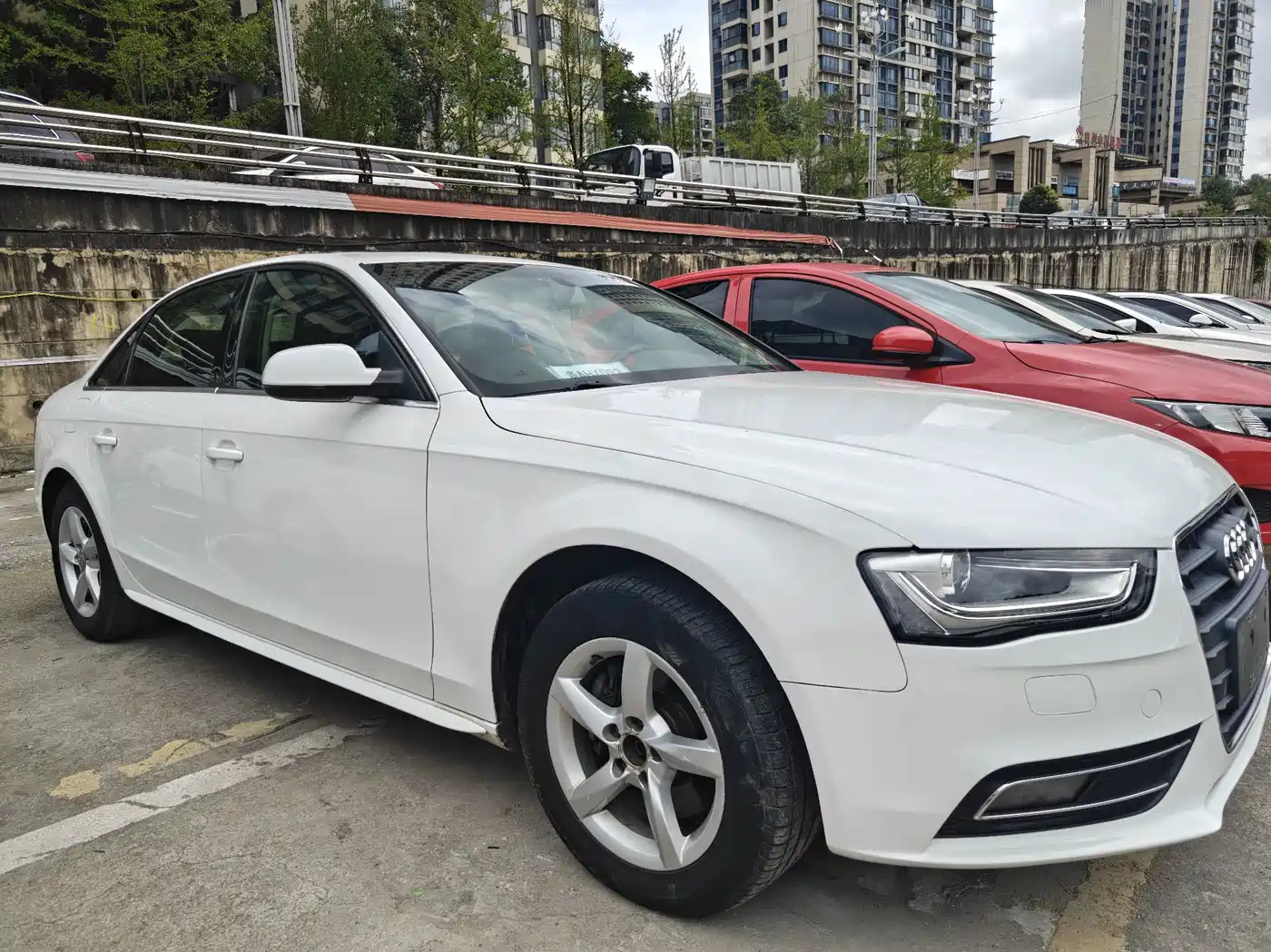 Фото 3 - Audi A4L