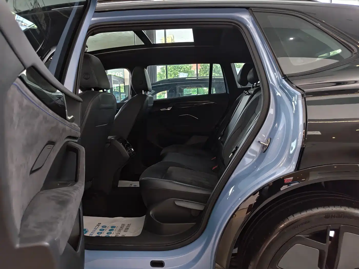 Volkswagen Tiguan L 2024 PRO 380TSI 4WD R-Line Premium Edition фото 8