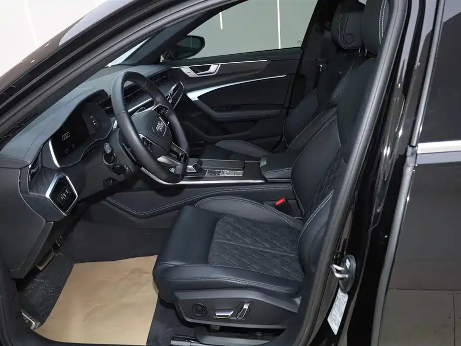 Audi A6L 2025 45 TFSI quattro Premium Sport + Exclusive Package фото 17