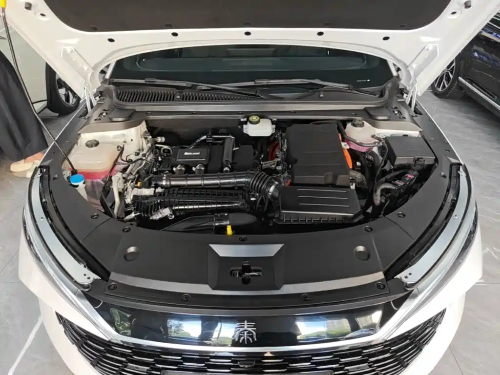 BYD Qin L 2025 2025 DM-i Smart Drive Edition 120KM Surpassing