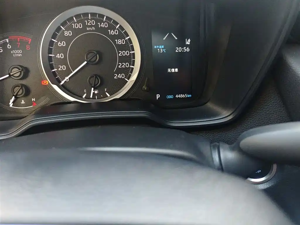 Toyota Levin 2021 185T CVT Sport Edition фото 5
