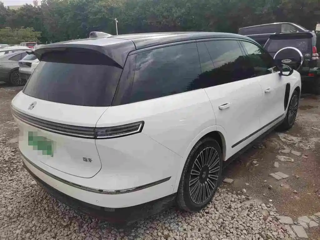 NIO ES8 2026 2025 Model 6-Seat Executive Luxury Edition