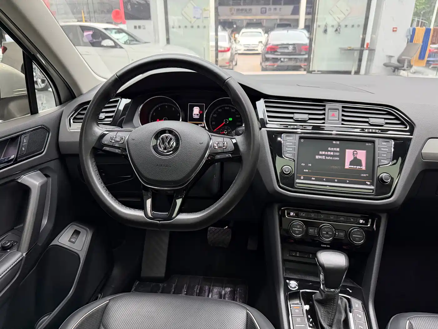 Volkswagen Tiguan L 2018 330TSI Automatic 2WD Flagship Edition фото 25