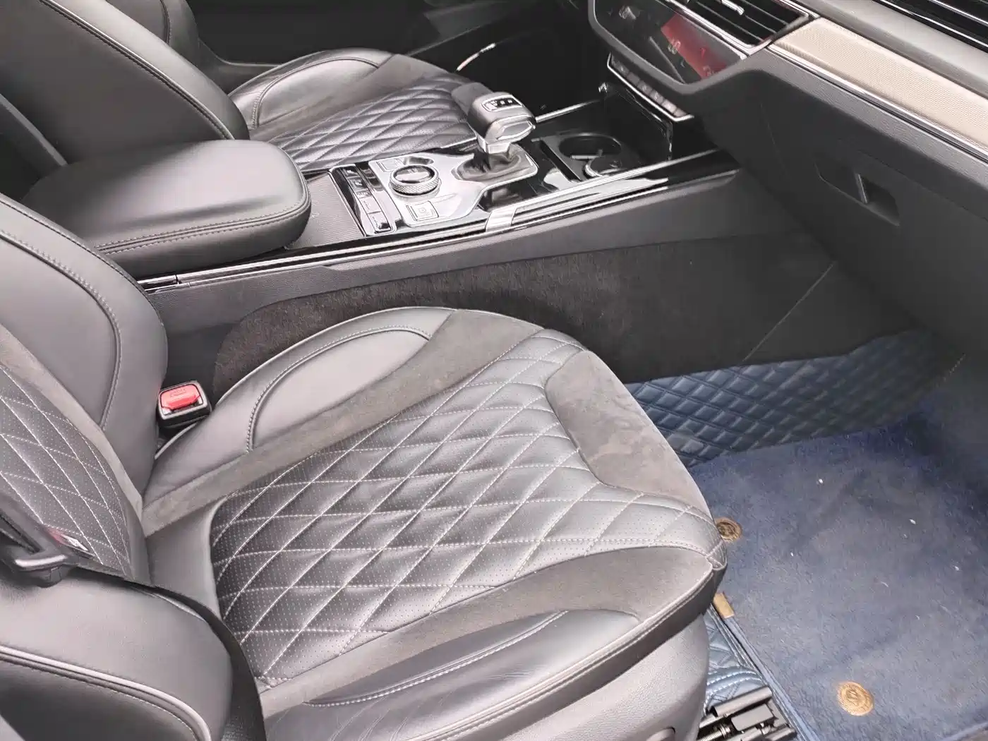Hongqi HS5 2019 2.0T Smart Connect Joy Edition фото 9