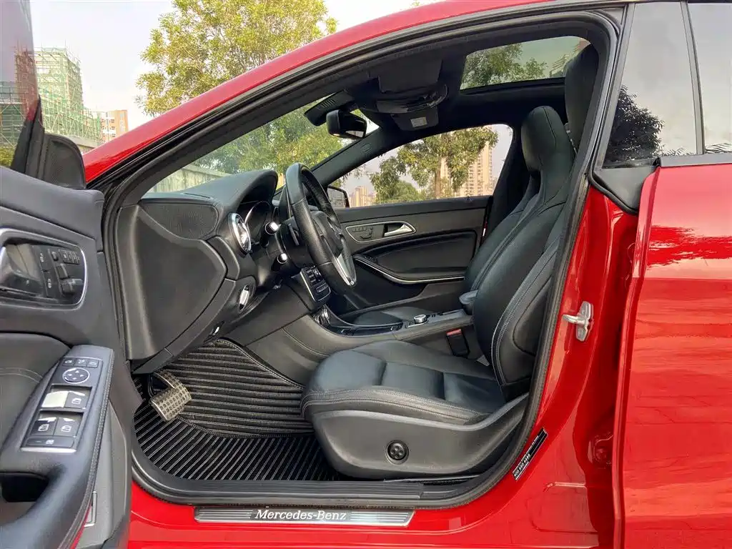 Mercedes-Benz CLA (Import) 2014 CLA 260 4MATIC фото 4