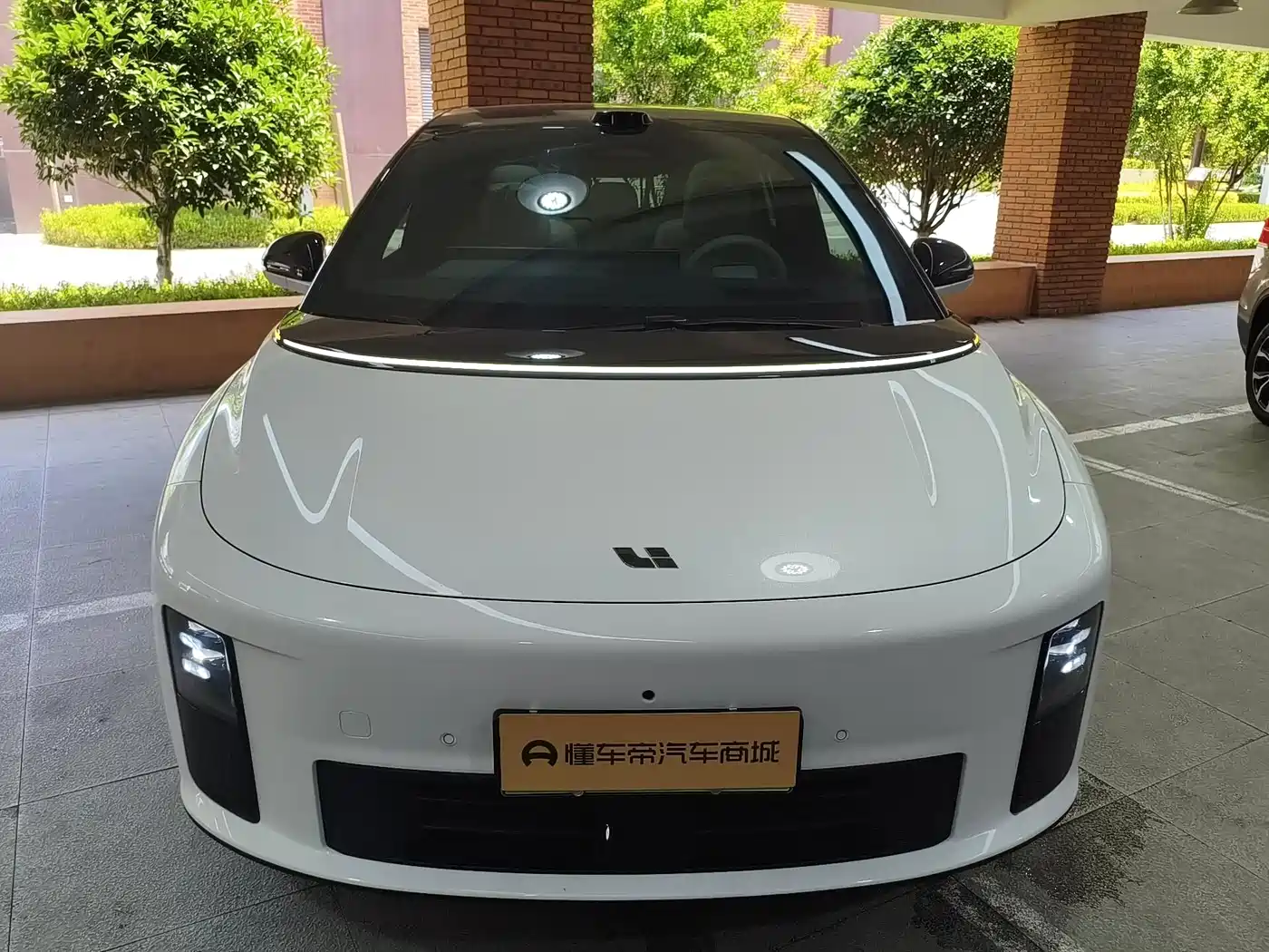 Li Auto i6 2026 2025 2WD Base Model