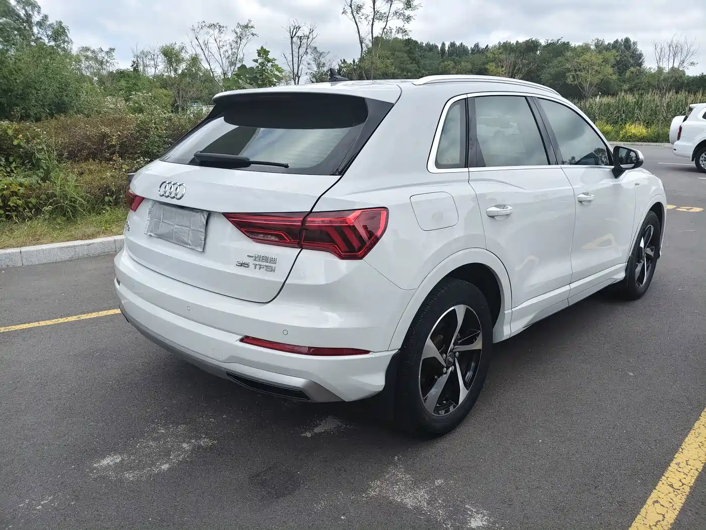 Фото 8 - Audi Q3