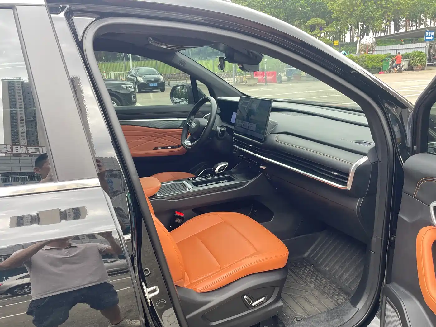 Geely Haoyue L 2025 2024 2.0T DCT Flagship