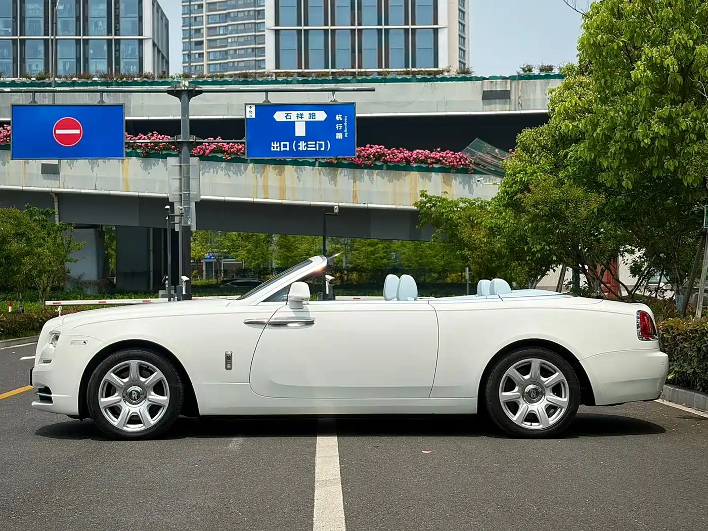 Rolls-Royce Dawn 2018 2018 6.6T Standard