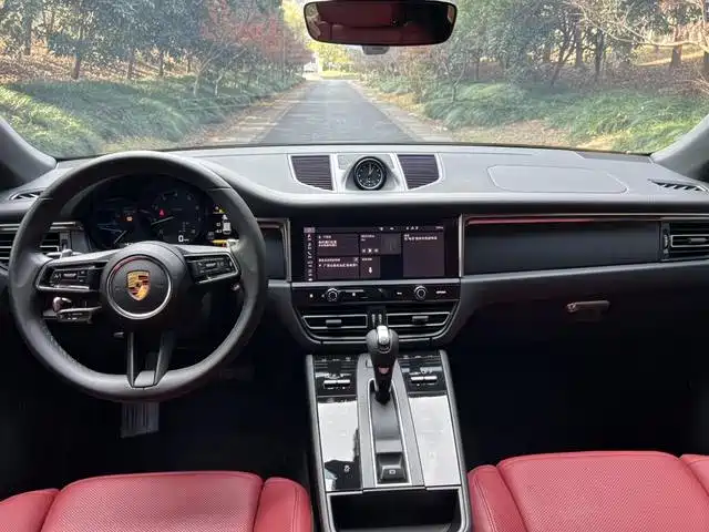 Porsche Macan 2022 Macan 2.0T фото 8