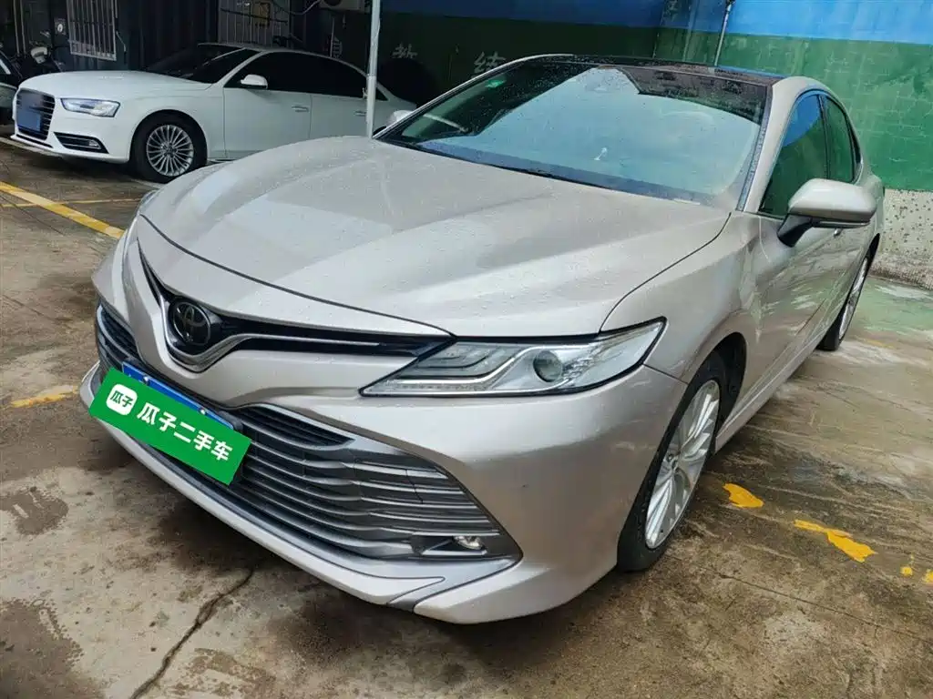 Toyota Camry 2019 2.5G Luxury Edition China VI фото 2