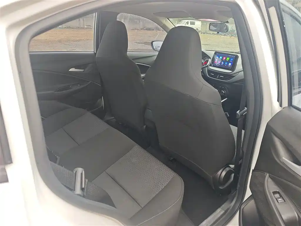 Chevrolet Cavalier 2021 325T Auto Joy Edition фото 14