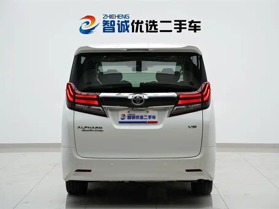 Toyota Alphard 2015 3.5L Premium Edition фото 4