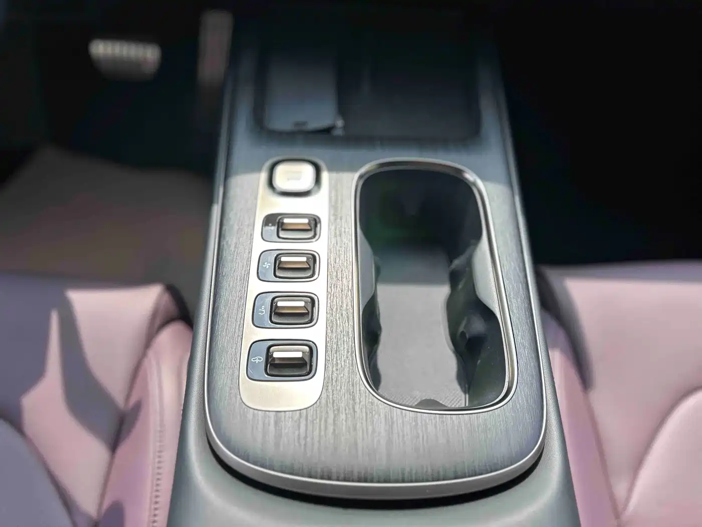 Xiaomi Auto Xiaomi SU7 2024 AWD Extended Range Advanced Smart Driving Max Edition фото 6