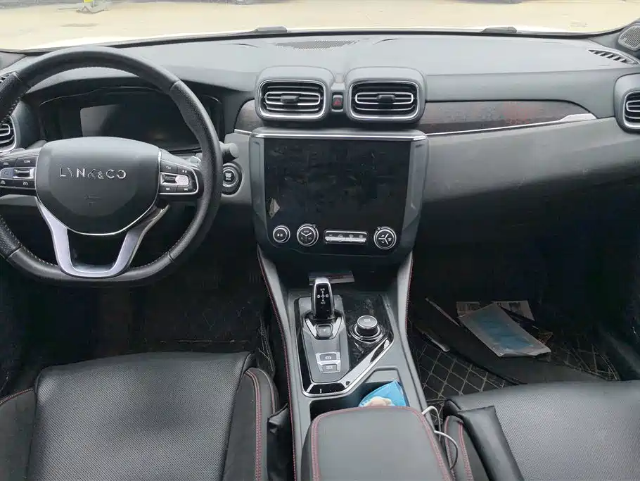 Lynk & Co 03 2019 2.0TD Auto Power Pro Version фото 12